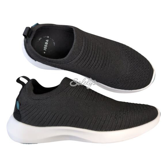 Vessi Everyday Move Mens 12 Waterproof Onyx Black White Knit Dyma-Tex Sneaker Vessi Everyday Move Mens 12 Waterproof Onyx Black White Knit  main image 3